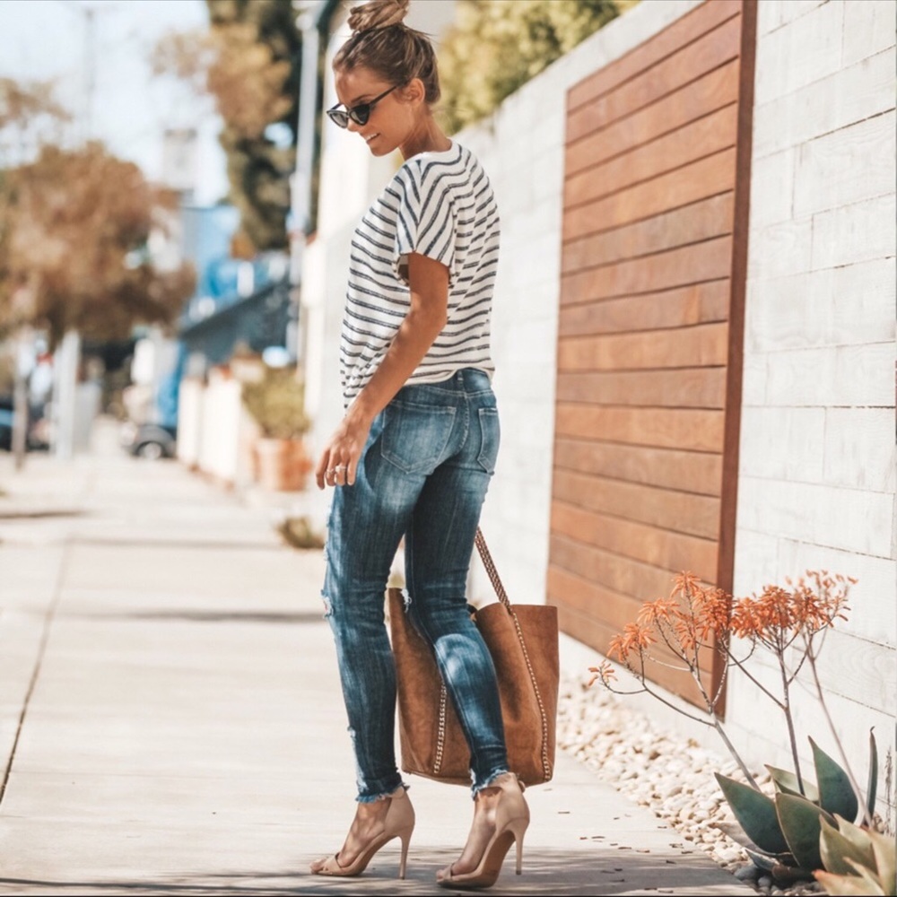Distressed Denim Ankle Skinny Dark Wash Jeans - Picture 4 of 8